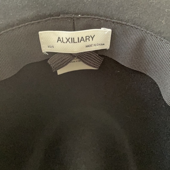 Black Wool Fedora - Picture 3 of 4